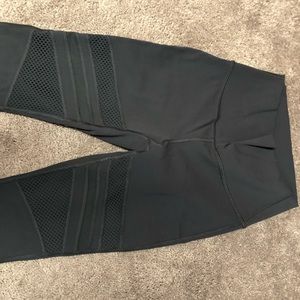 Brand new lululemon athletic leggings
